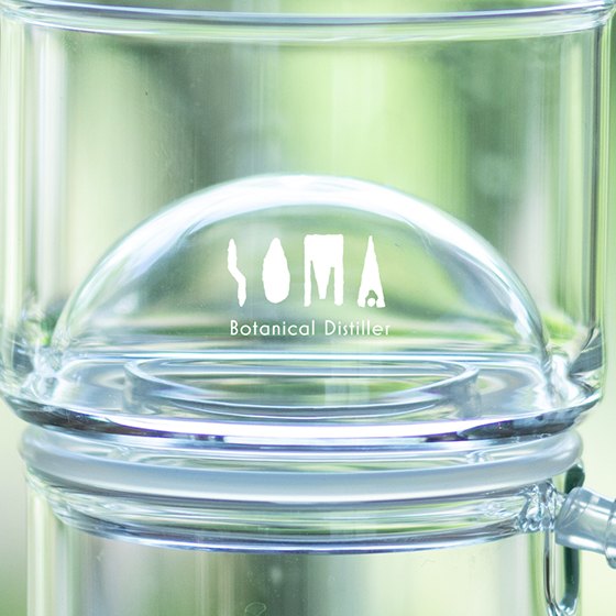 蒸留器SOMAに刻まれたロゴ